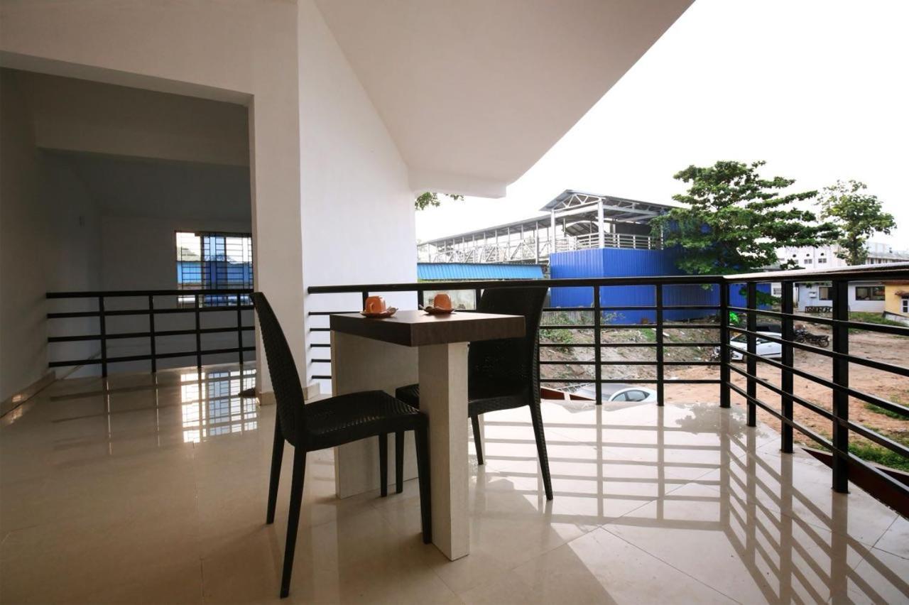 Alappuzha Railview Residency酒店 外观 照片